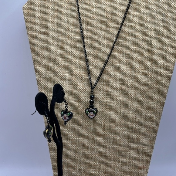 Black Heart Pendant Necklace and Earrings with Floral Design Black Chain link - Picture 10 of 11